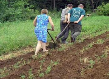 а ти ми разправяш, че твоята работа била тежка